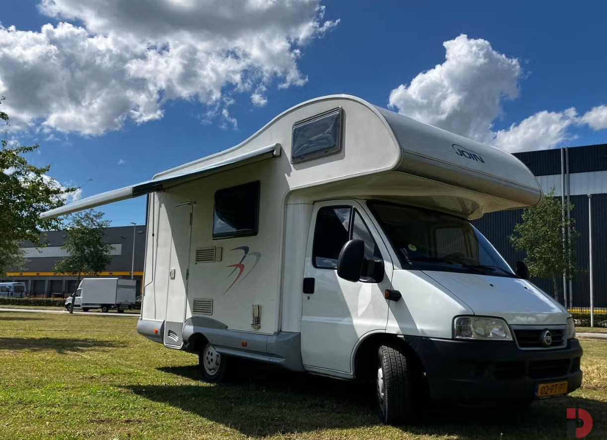 Compacte Alkoof Camper inruil mogenlijk